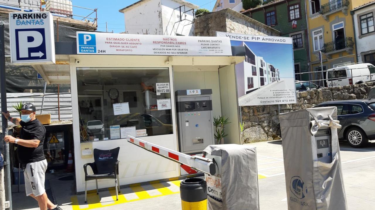 Modern House - Air Cond, Free Parking, Breakfast, By Porto With Love Lda บีลาโนวาเดกายา ภายนอก รูปภาพ