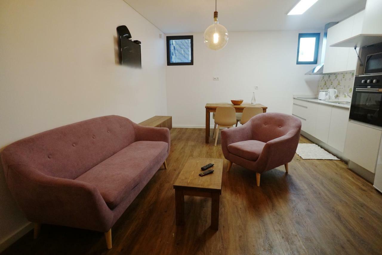 Modern House - Air Cond, Free Parking, Breakfast, By Porto With Love Lda บีลาโนวาเดกายา ภายนอก รูปภาพ